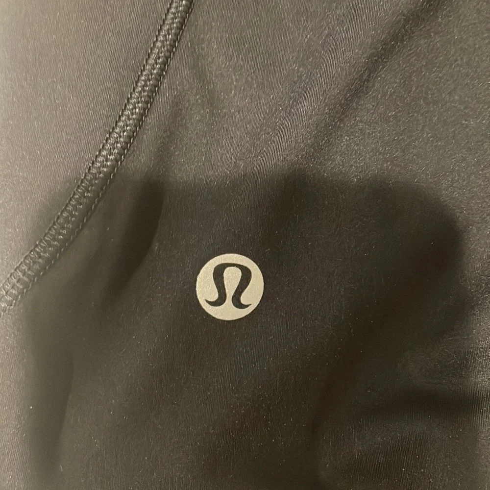 Black spandex - Picture 3 of 3